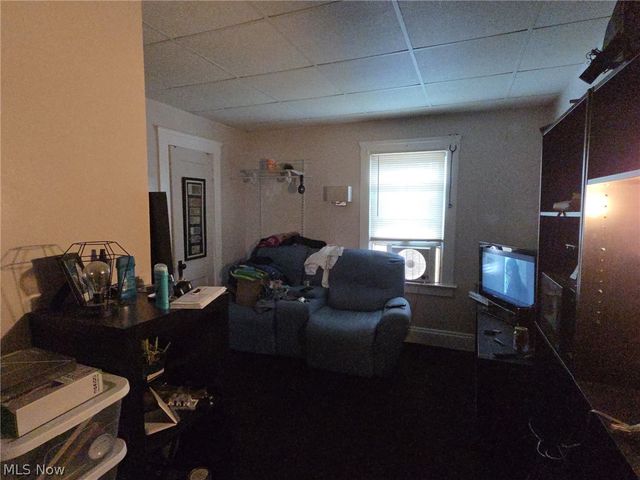 7808 Connecticut Avenue, Cleveland, OH 44105