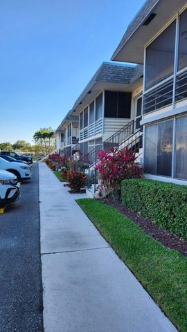 200 Stratford O, West Palm Beach, FL 33417