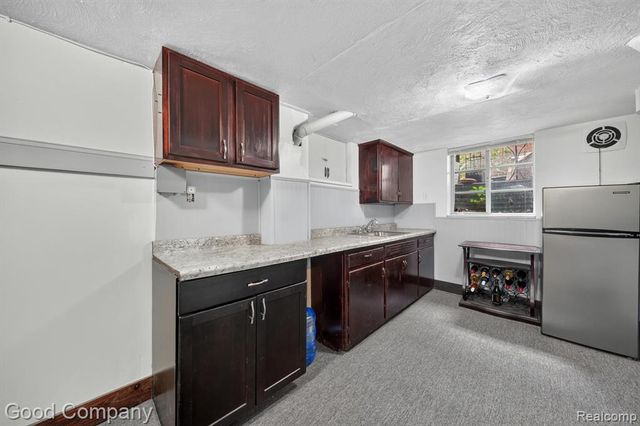 1609 W 12 Mile Road, Royal Oak, MI 48073