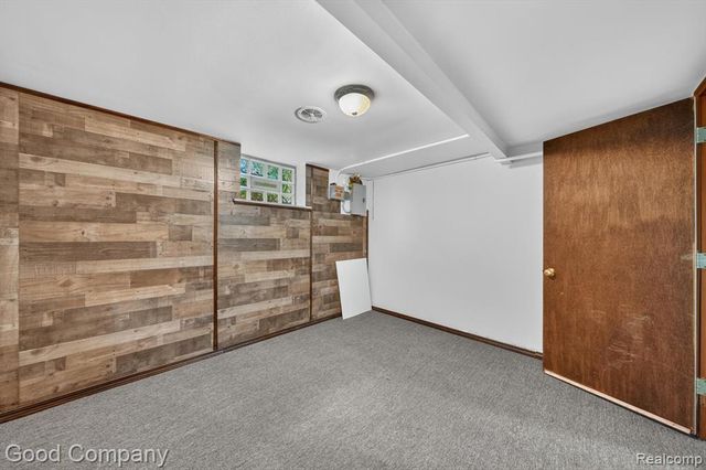 1609 W 12 Mile Road, Royal Oak, MI 48073