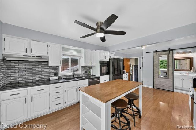 1609 W 12 Mile Road, Royal Oak, MI 48073