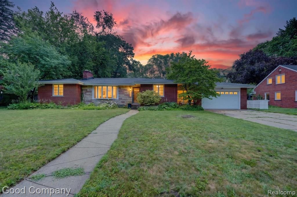 1609 W 12 Mile Road, Royal Oak, MI 48073