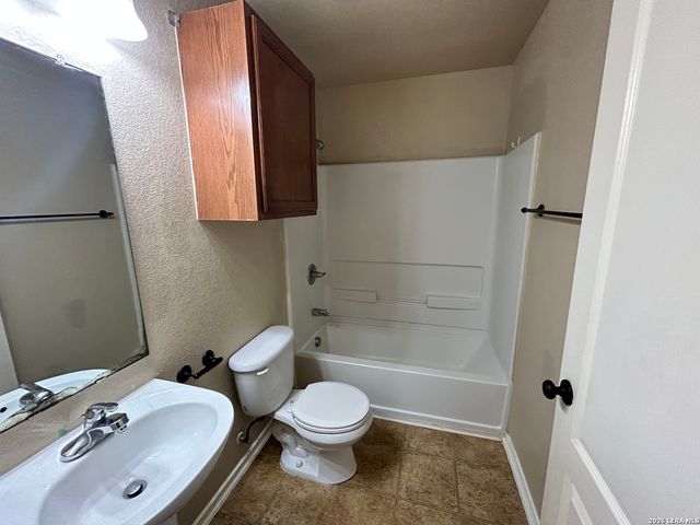 6119 PLUMBAGO PL, San Antonio, TX 78218