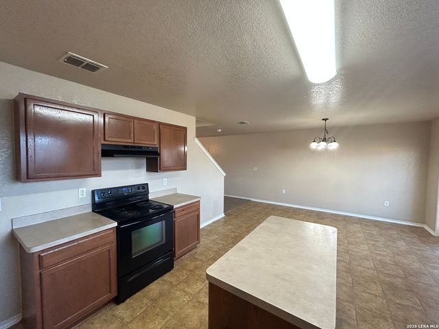 6119 PLUMBAGO PL, San Antonio, TX 78218