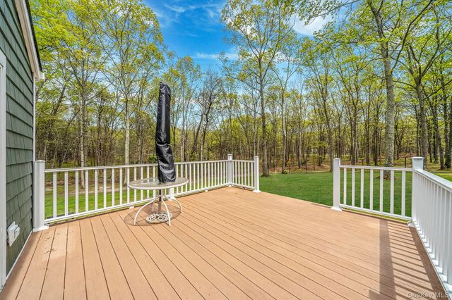 14 Belvoir Court, Ridge, NY 11788