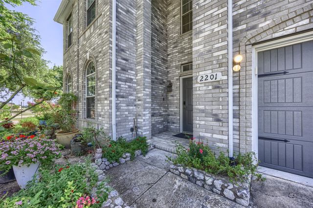 2201 Pharr Drive, Mckinney, TX 75072