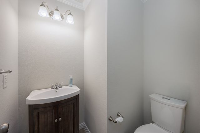 2201 Pharr Drive, Mckinney, TX 75072