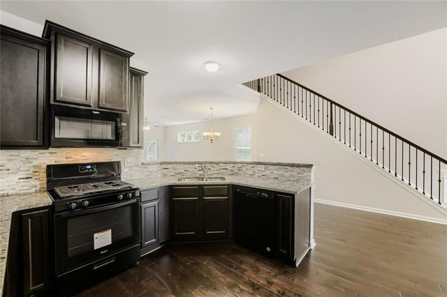3080 Rivera Court, Fairburn, GA 30213