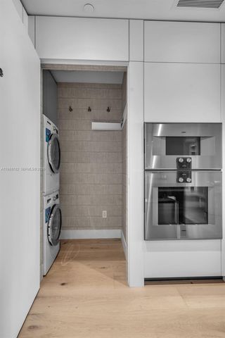 300 Biscayne Boulevard Way 2605W, Miami, FL 33131