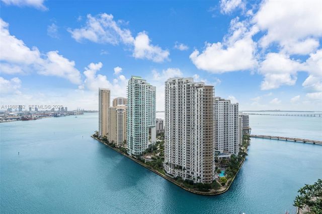 300 Biscayne Boulevard Way 2605W, Miami, FL 33131