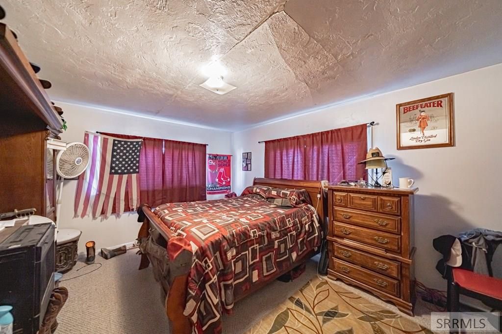 Image 24 of property listing at 2406 N Ammon Road, Idaho Falls, ID 83401