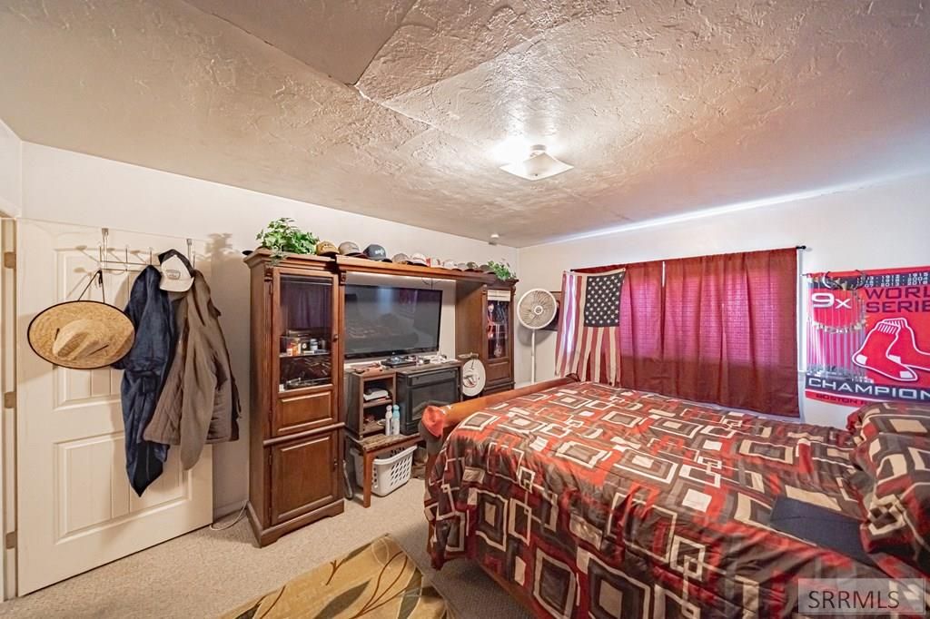 Image 26 of property listing at 2406 N Ammon Road, Idaho Falls, ID 83401