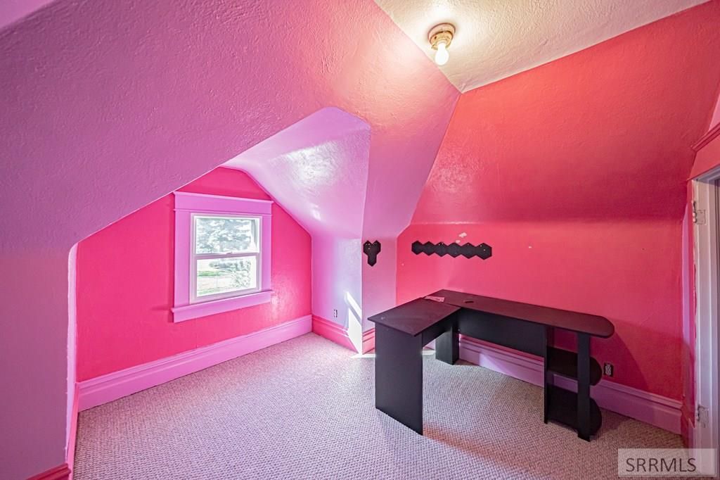 Image 36 of property listing at 2406 N Ammon Road, Idaho Falls, ID 83401