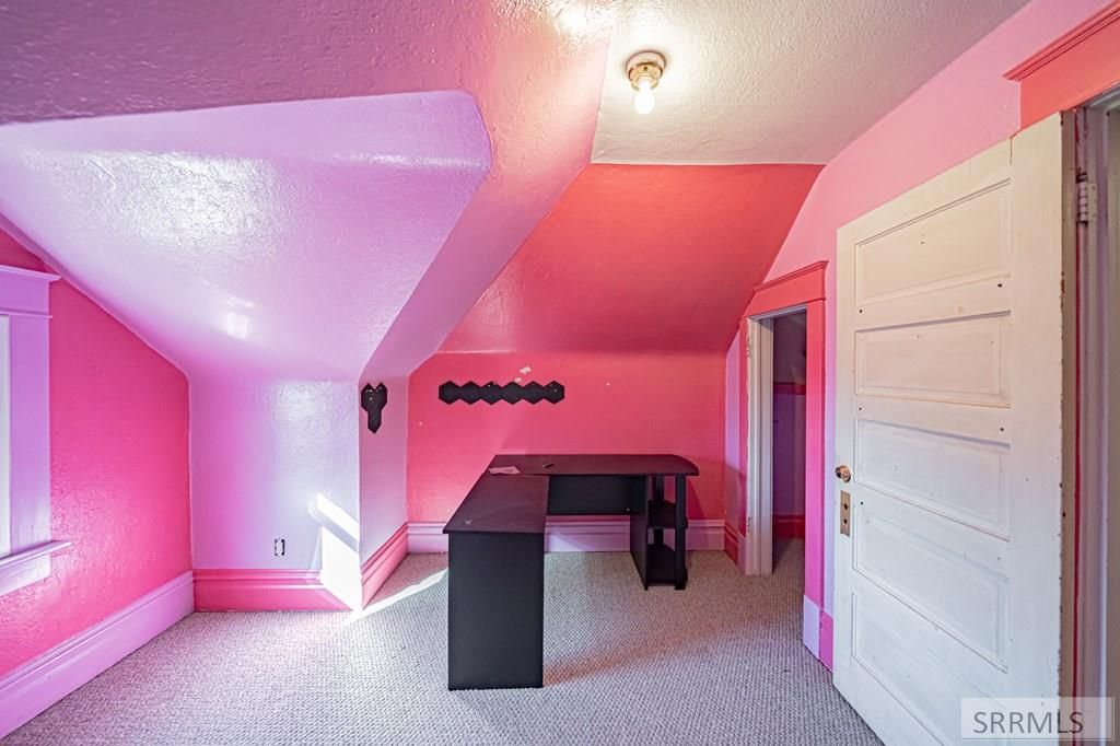 Image 38 of property listing at 2406 N Ammon Road, Idaho Falls, ID 83401