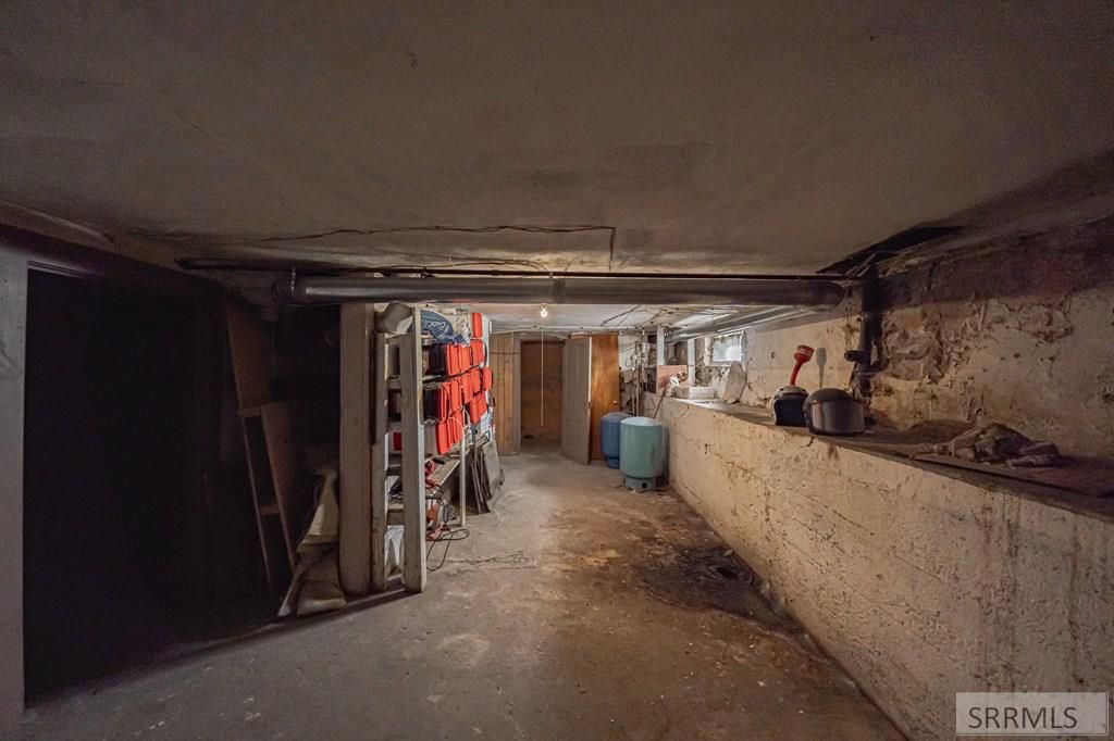 Image 39 of property listing at 2406 N Ammon Road, Idaho Falls, ID 83401