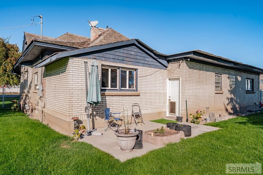 Image 45 of property listing at 2406 N Ammon Road, Idaho Falls, ID 83401