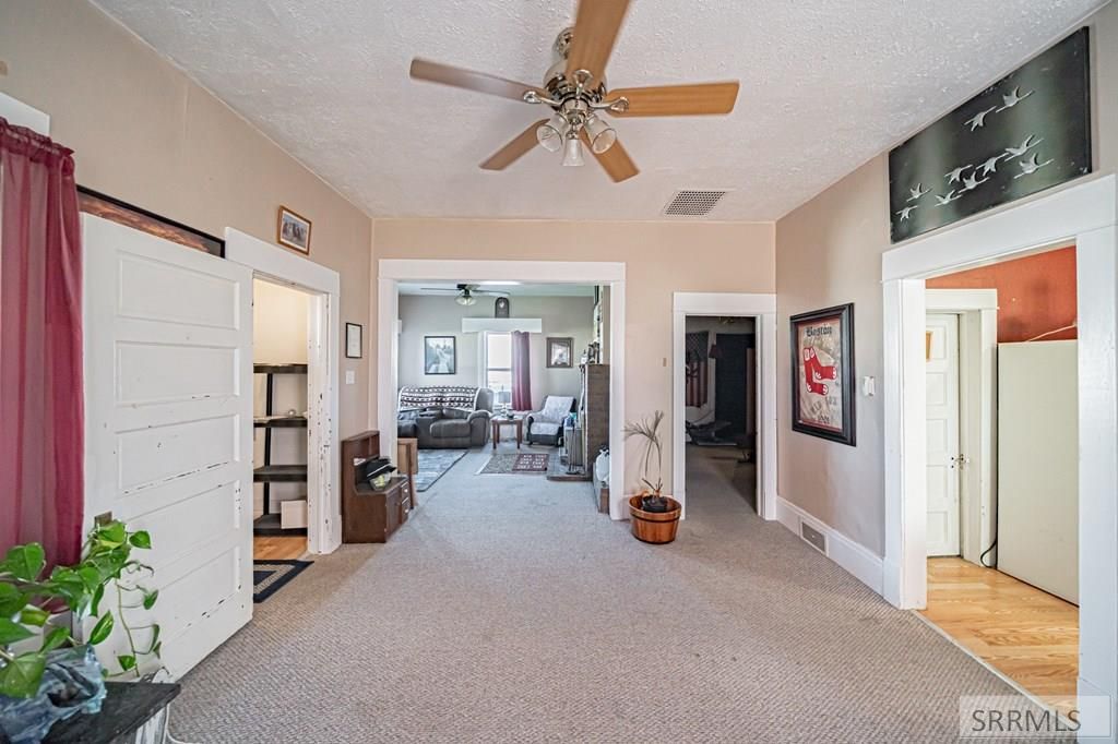 Image 6 of property listing at 2406 N Ammon Road, Idaho Falls, ID 83401