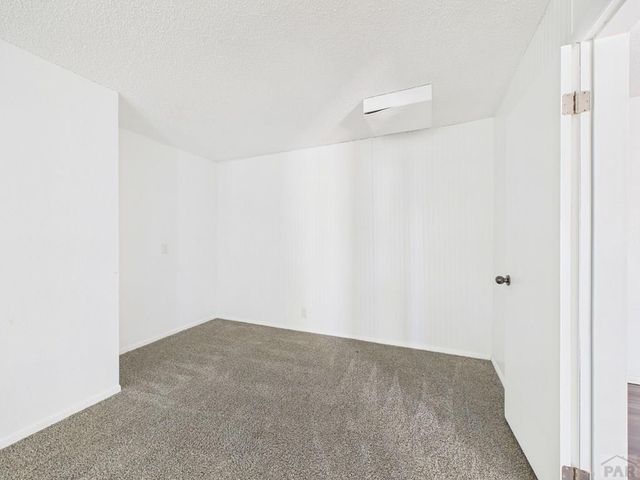 959-961 S Honeysuckle Dr, Pueblo West, CO 81007