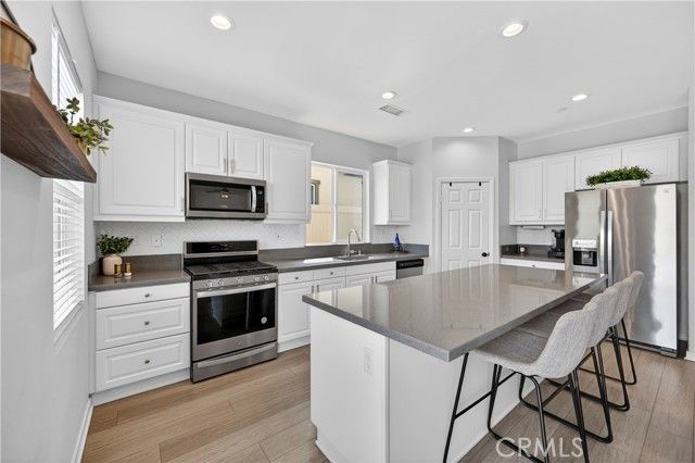 3180 Stargazer St, Hemet, CA 92543