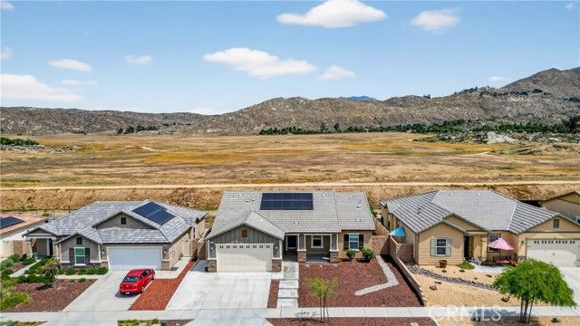 3180 Stargazer St, Hemet, CA 92543