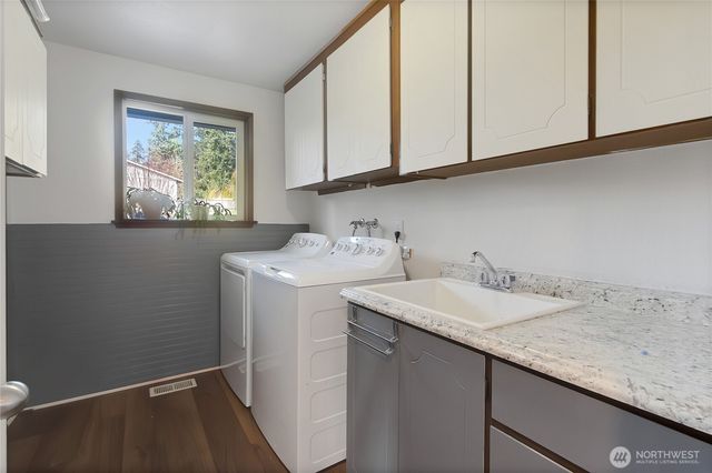 10304 63rd Avenue Ct E, Puyallup, WA 98373