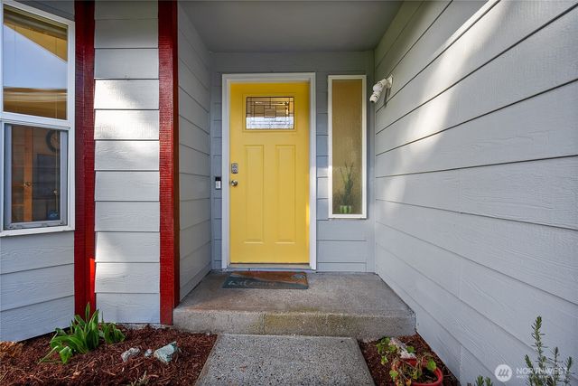 10304 63rd Avenue Ct E, Puyallup, WA 98373