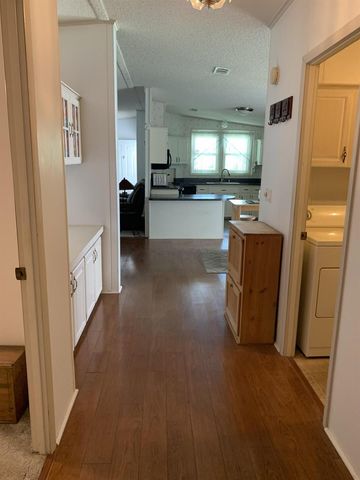 9 Universidad Lane, Port St. Lucie, FL 34952