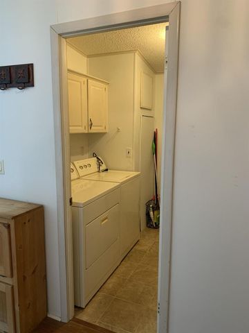 9 Universidad Lane, Port St. Lucie, FL 34952