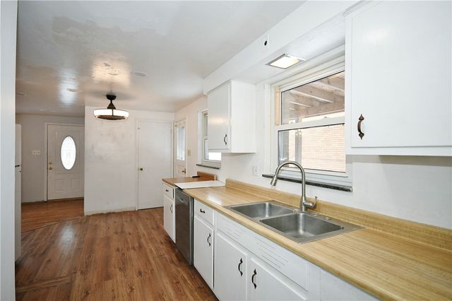 3238 Overlook Drive, Liberty Boro, PA 15133