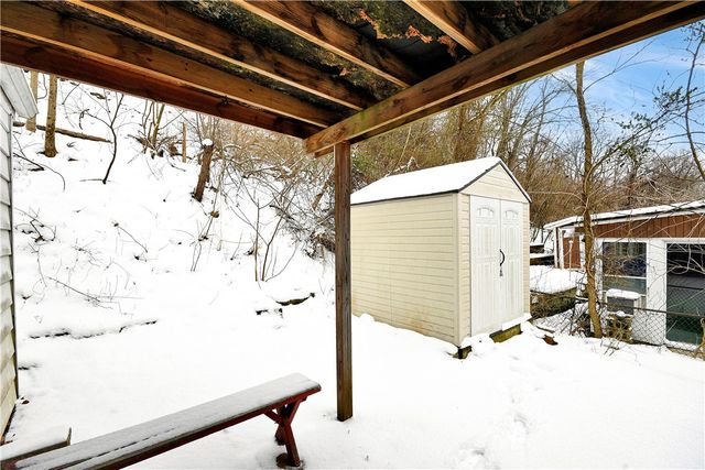 3238 Overlook Drive, Liberty Boro, PA 15133