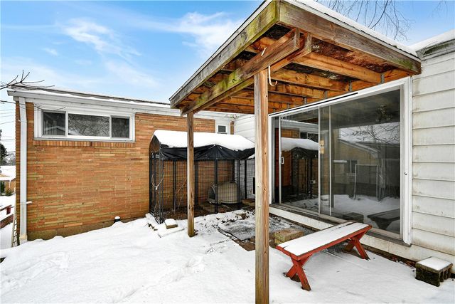 3238 Overlook Drive, Liberty Boro, PA 15133