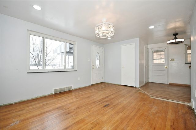 3238 Overlook Drive, Liberty Boro, PA 15133