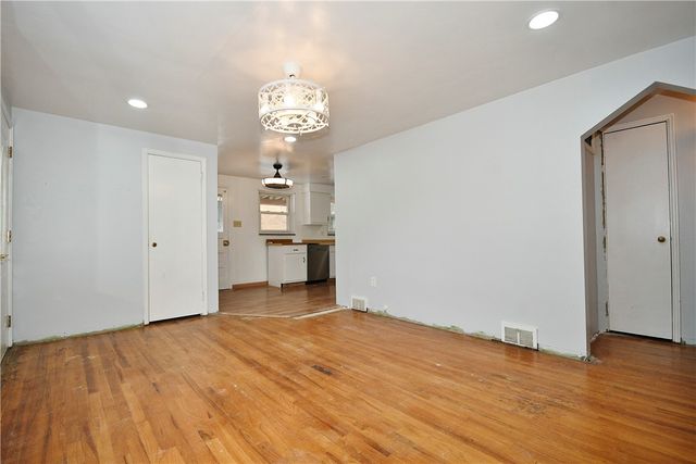 3238 Overlook Drive, Liberty Boro, PA 15133