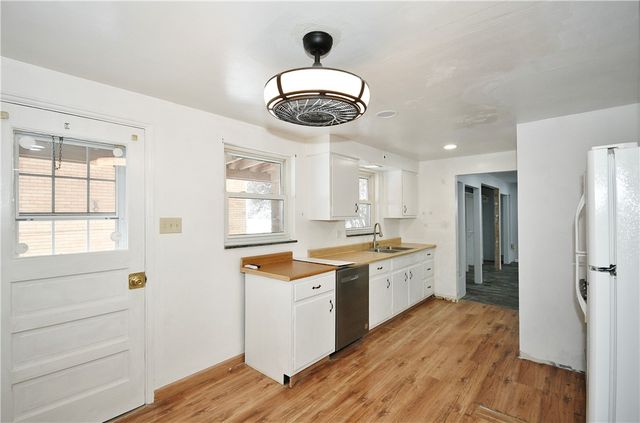 3238 Overlook Drive, Liberty Boro, PA 15133