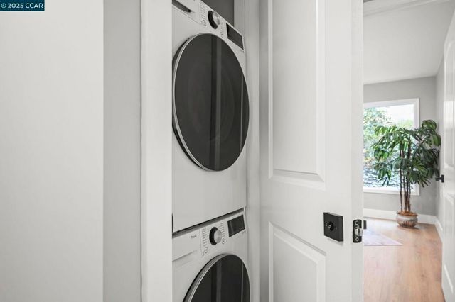 1131 Oakmont Drive 6, Walnut Creek, CA 94595