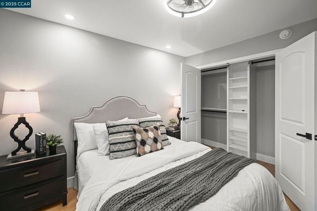 1131 Oakmont Drive 6, Walnut Creek, CA 94595