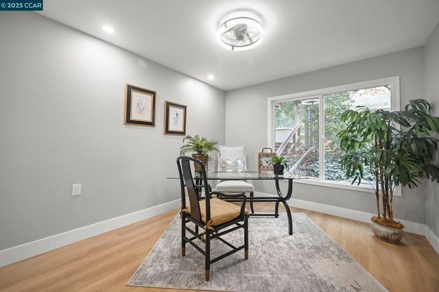 1131 Oakmont Drive 6, Walnut Creek, CA 94595