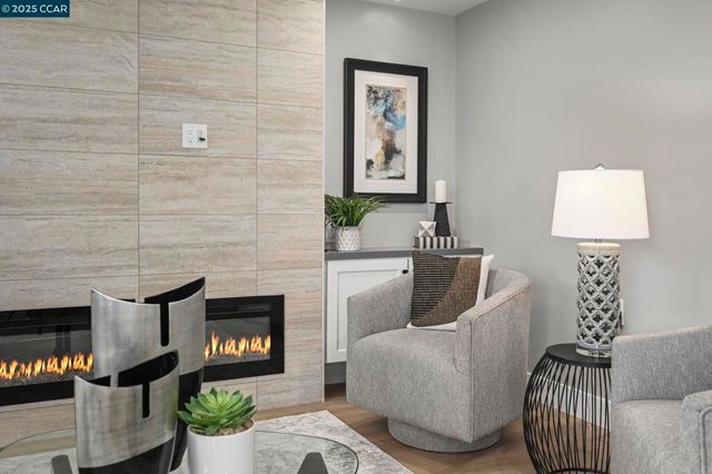 1131 Oakmont Drive 6, Walnut Creek, CA 94595