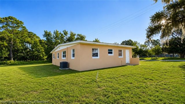 3205 Jacklin Avenue, Sebring, FL 33875