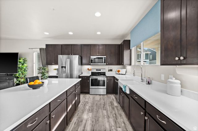 857 W SHELTON WAY, Midvale, UT 84047