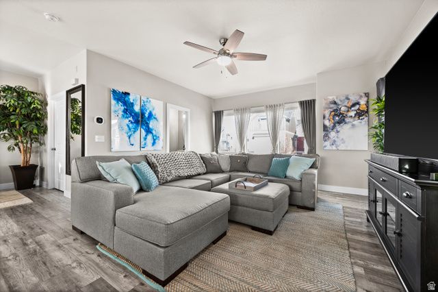 857 W SHELTON WAY, Midvale, UT 84047