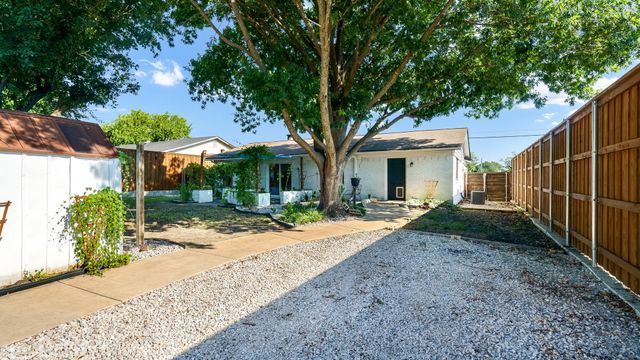 906 Pleasant Valley Road, Garland, TX 75040