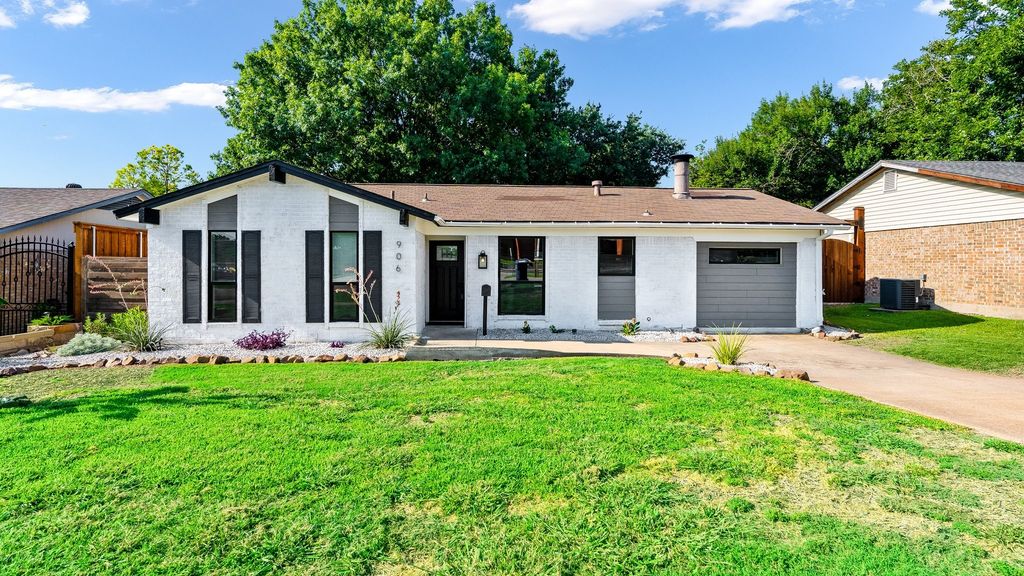 906 Pleasant Valley Road, Garland, TX 75040