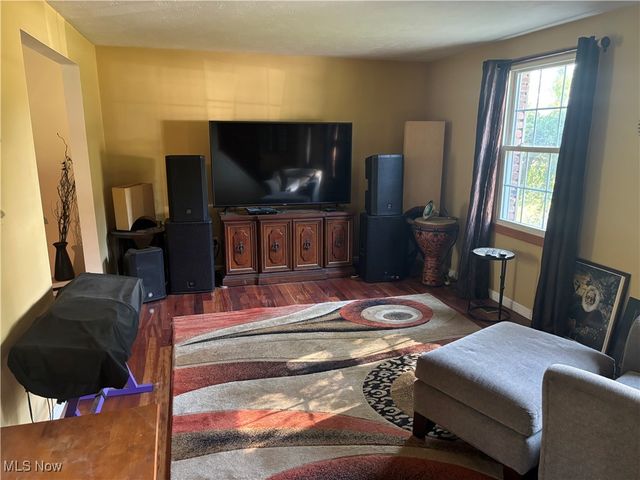 10235 Hoose Road, Mentor, OH 44060