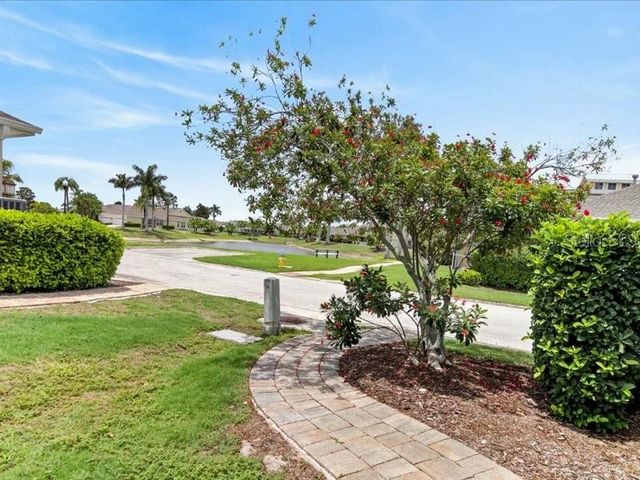 5513 GOLDEN ISLES DRIVE, Apollo Beach, FL 33572