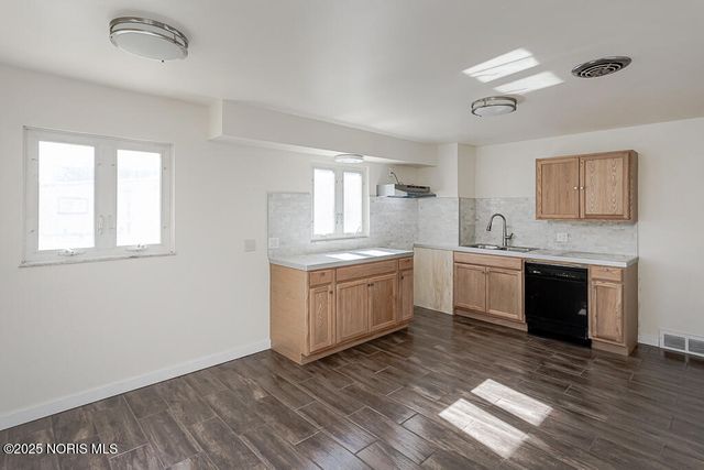 3610 Dean Avenue, Toledo, OH 43608