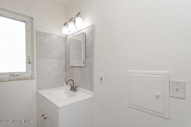 3610 Dean Avenue, Toledo, OH 43608