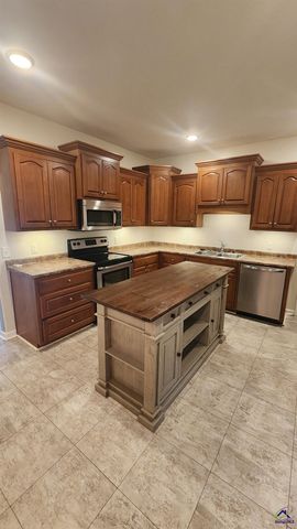 4651 Griffin Drive, Macon, GA 31216