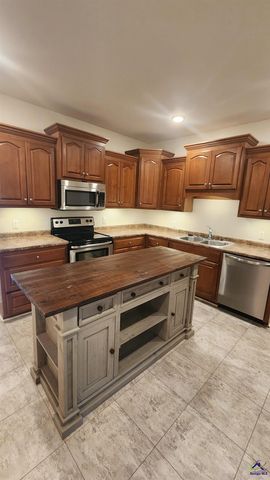 4651 Griffin Drive, Macon, GA 31216