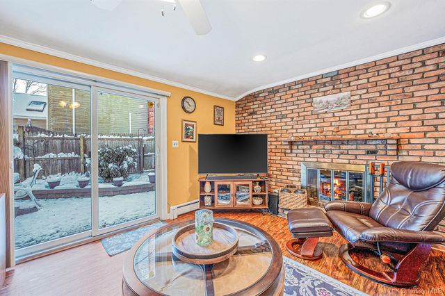 2 Greenpine Court, Dix Hills, NY 11746